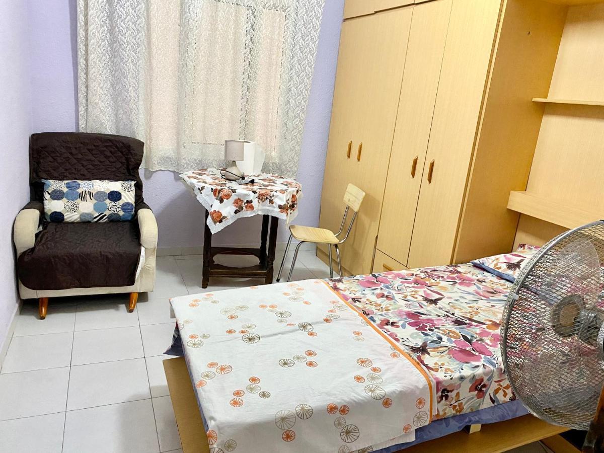 Habitacion Barato En Piso Familiar Compartido El Centro De La Ciudad Cerca De La Estacion De Autobuses ตาร์ราโกนา ภายนอก รูปภาพ