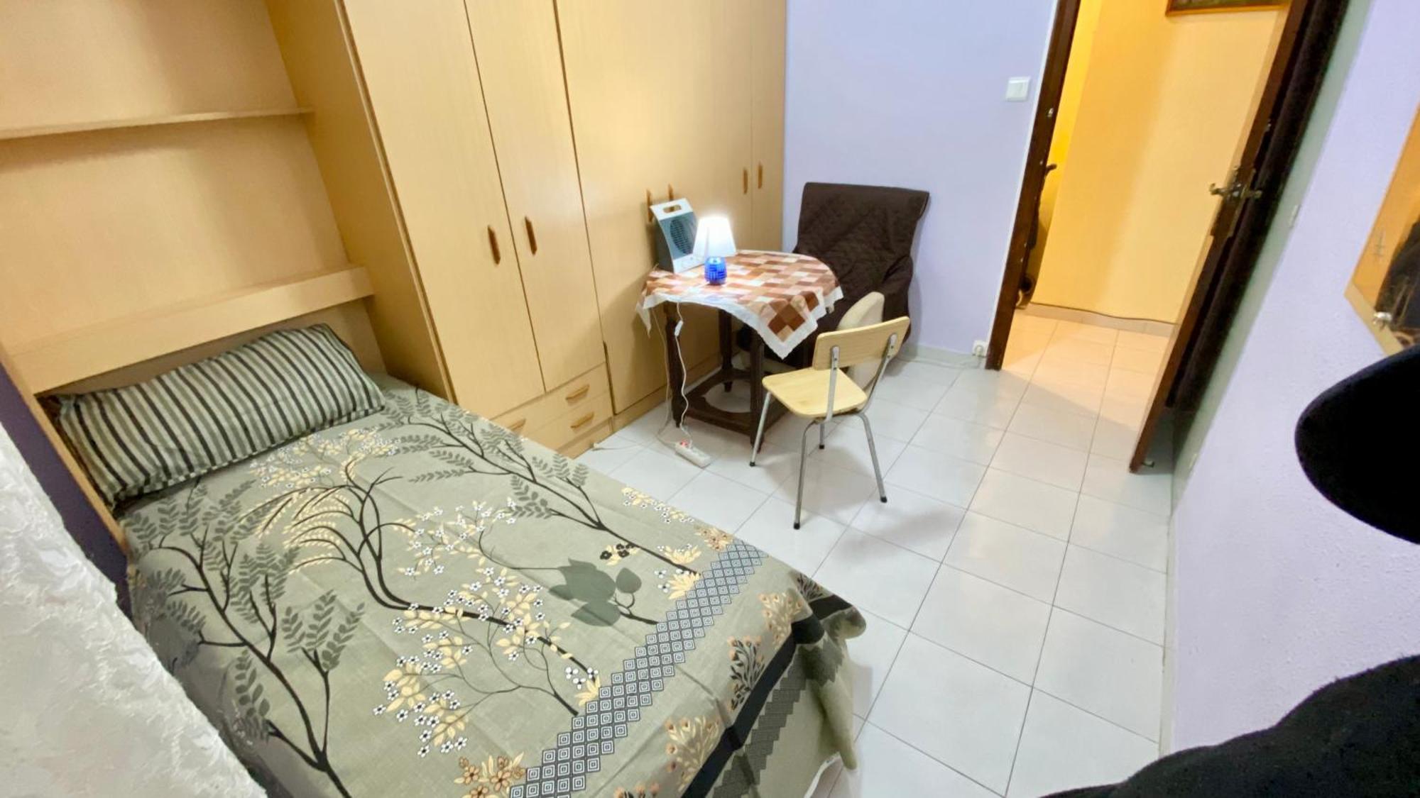 Habitacion Barato En Piso Familiar Compartido El Centro De La Ciudad Cerca De La Estacion De Autobuses ตาร์ราโกนา ภายนอก รูปภาพ